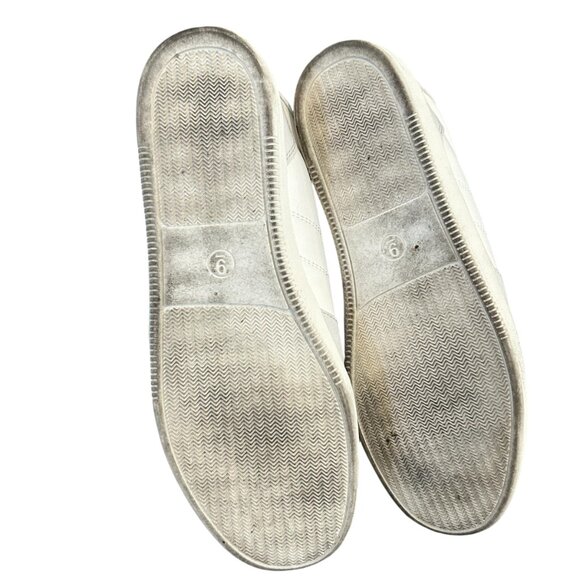 Universal Thread White and Gray Sneakers Size 9 - Picture 8 of 8